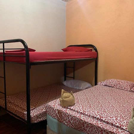 !Que Tuanis! Hotel Playas del Coco Bagian luar foto