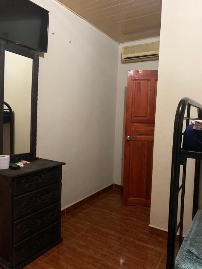 !Que Tuanis! Hotel Playas del Coco Bagian luar foto