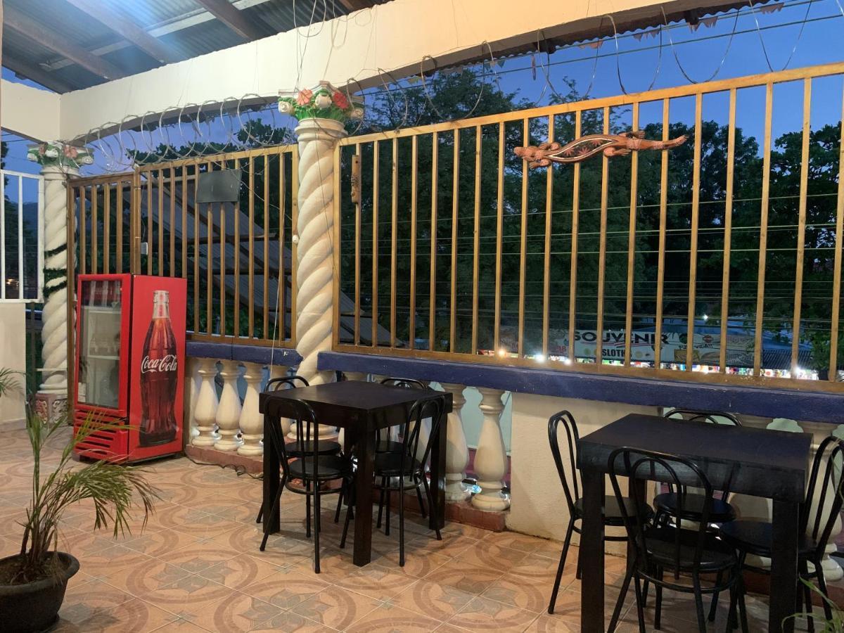 !Que Tuanis! Hotel Playas del Coco Bagian luar foto